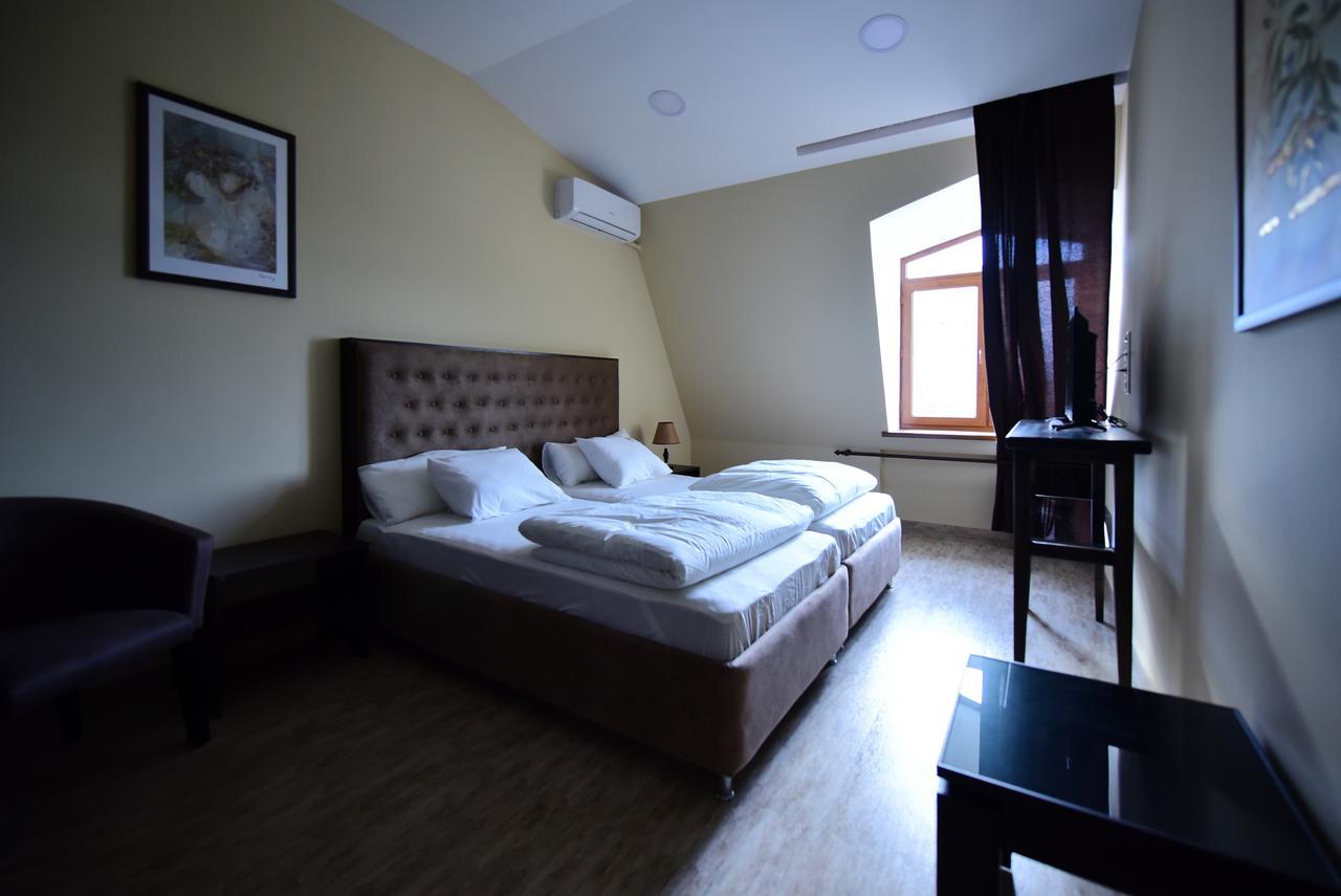 Nacho Aparthotel Yerevan Bagian luar foto